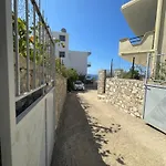 Tasos Himare