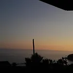 Tasos 4*