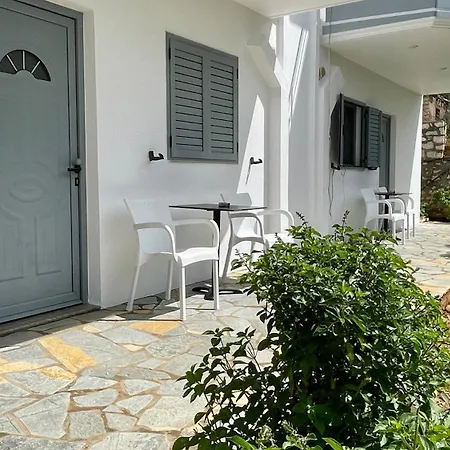 Tasos Gæstehus Himarë