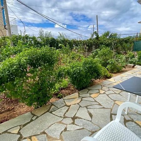 Tasos Πανσιόν 3*