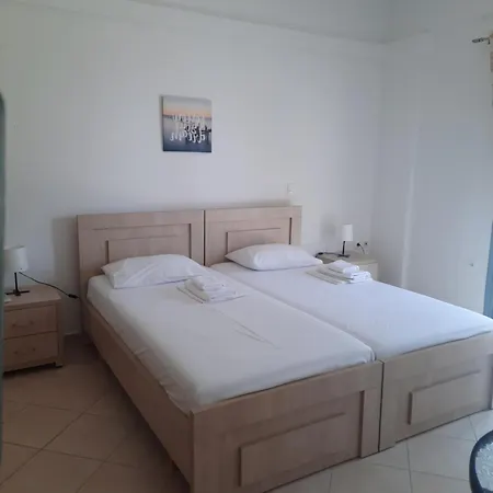 Tasos Guest house *
