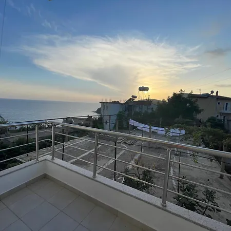 Guest house Tasos Himare