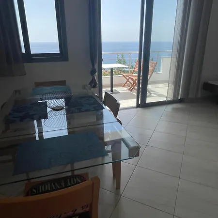 Tasos *