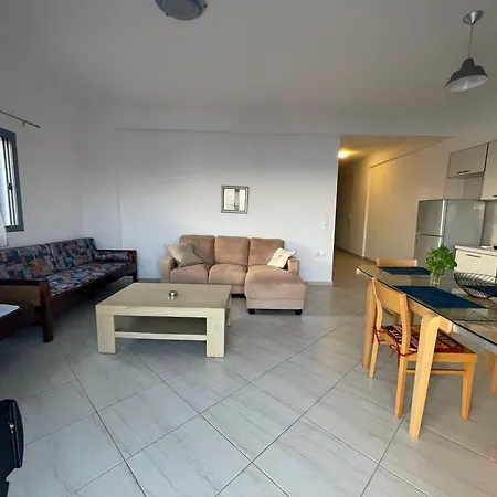 Guest house Tasos Himare