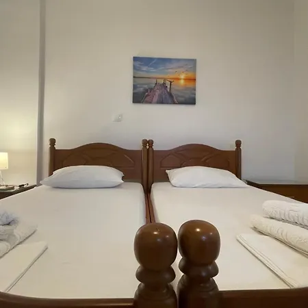 Tasos ゲストハウス 3*