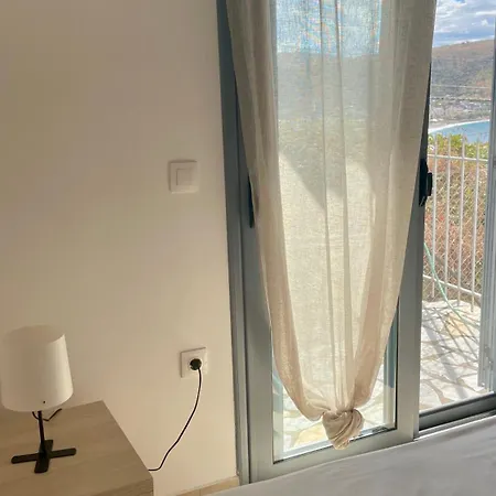 Tasos 4* Himare