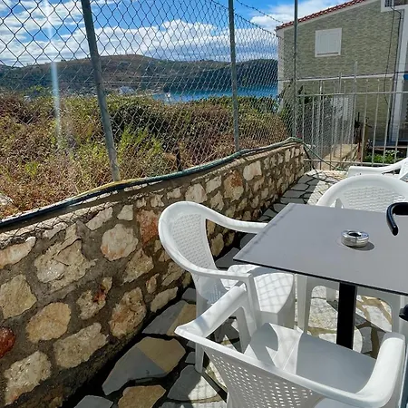 Guest house Tasos