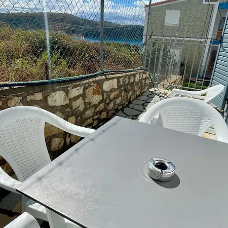 Tasos Casa de hóspedes 4*