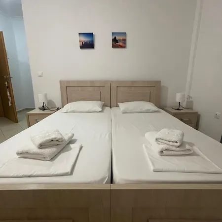 Tasos 4*