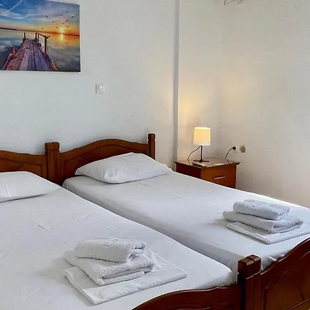 Guest house Tasos Himare