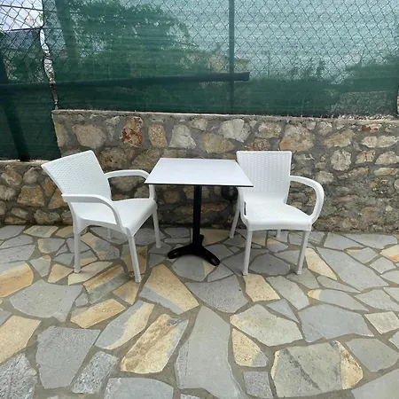 Tasos * Himare